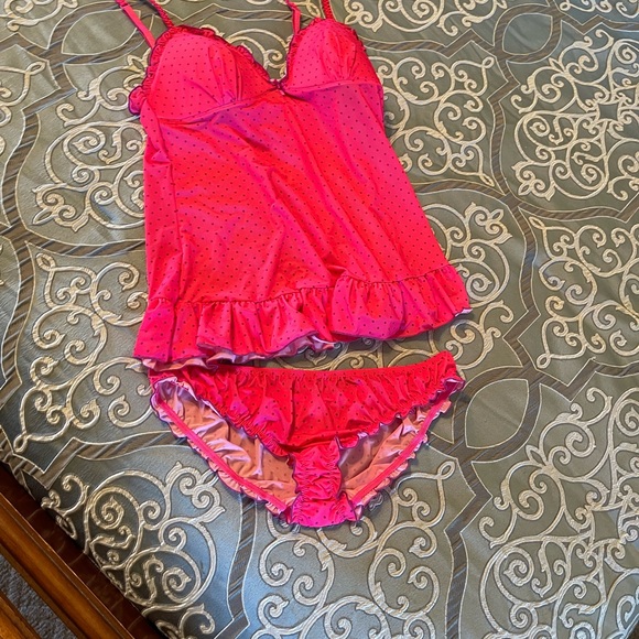 Vibrant Pink Ruffled Chemise Set - Picture 1 of 2